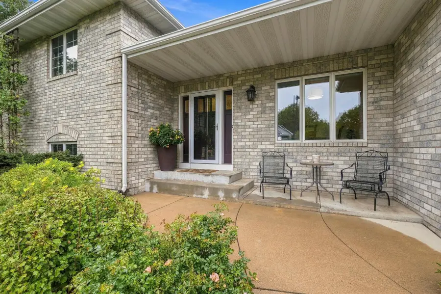2580 Brinkhaus Street, Chaska, MN 55318 - #2