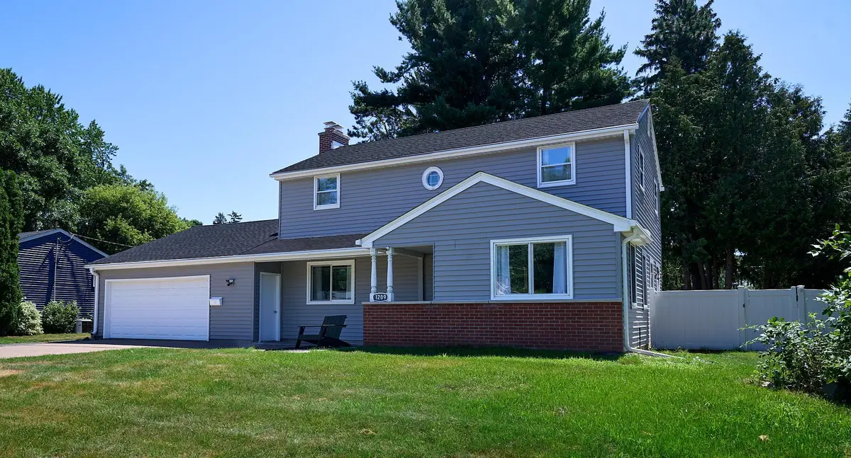 1209 Pine Street W, Stillwater, MN 55082 - #1