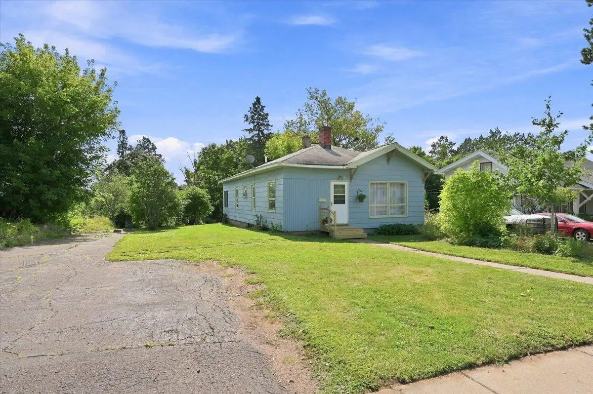 316 W Owatonna Street, Duluth, MN 55803 - #1