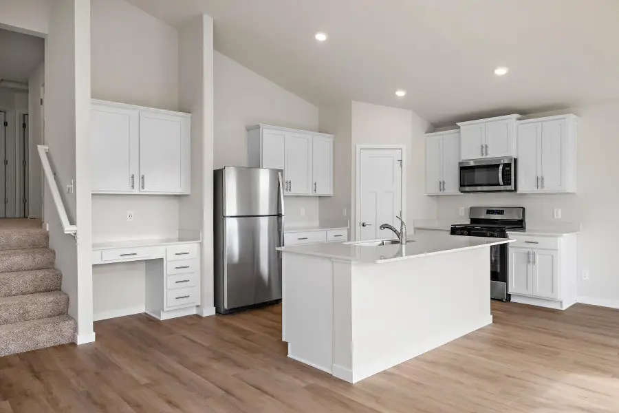 914 Spruce Circle N, Cambridge, MN 55008 - #3