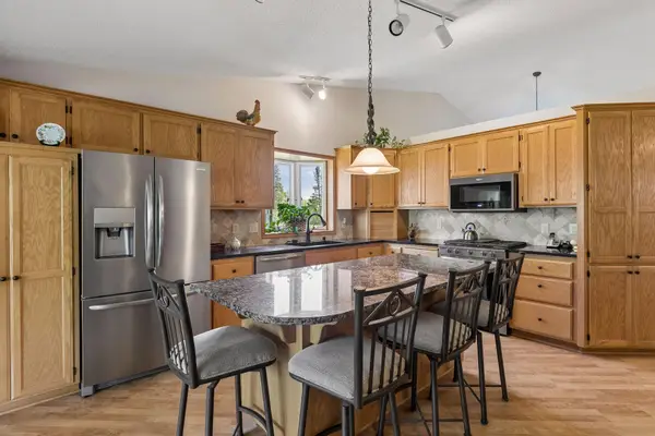 13323 Glenhaven Court, Apple Valley, MN 55124