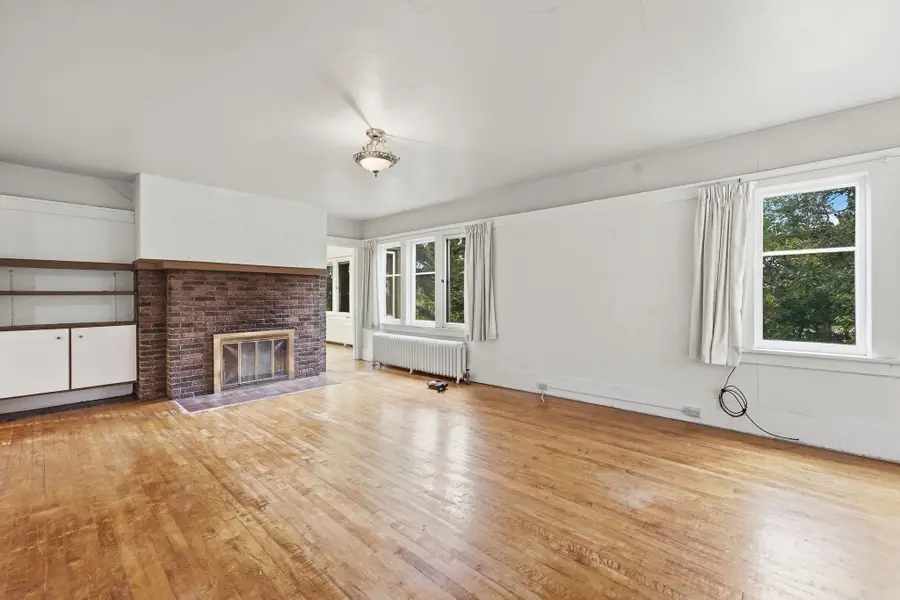 2114 E 2nd Street, Duluth, MN 55812 - #2