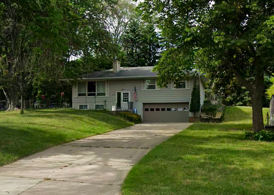724 E 152nd Street, Burnsville, MN 55306 - #1