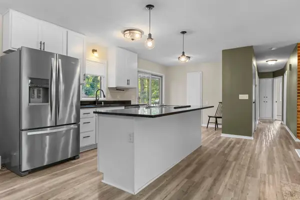 5375 Matterhorn Drive Ne, Fridley, MN 55421