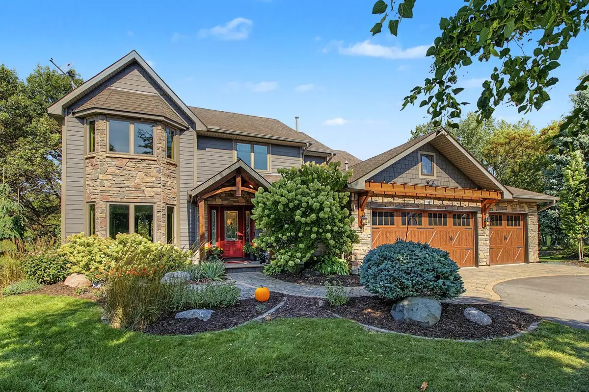 8610 Valley View Court, Chanhassen, MN 55317 - #1