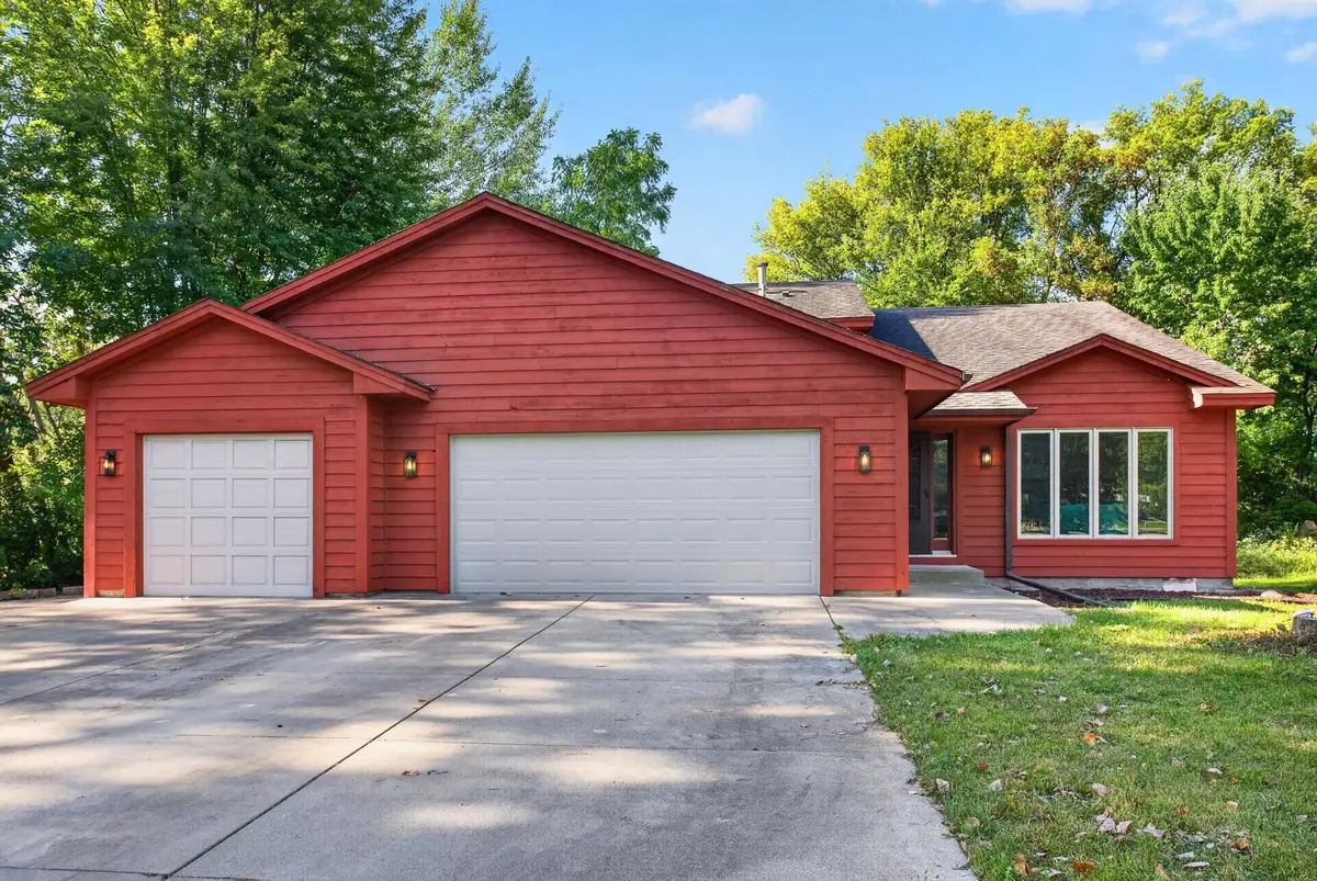 2633 Nightingale Court, Chaska, MN 55318 - #1