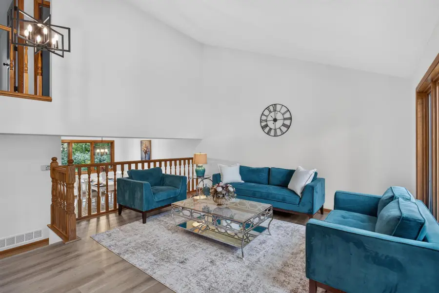 2633 Nightingale Court, Chaska, MN 55318 - #3