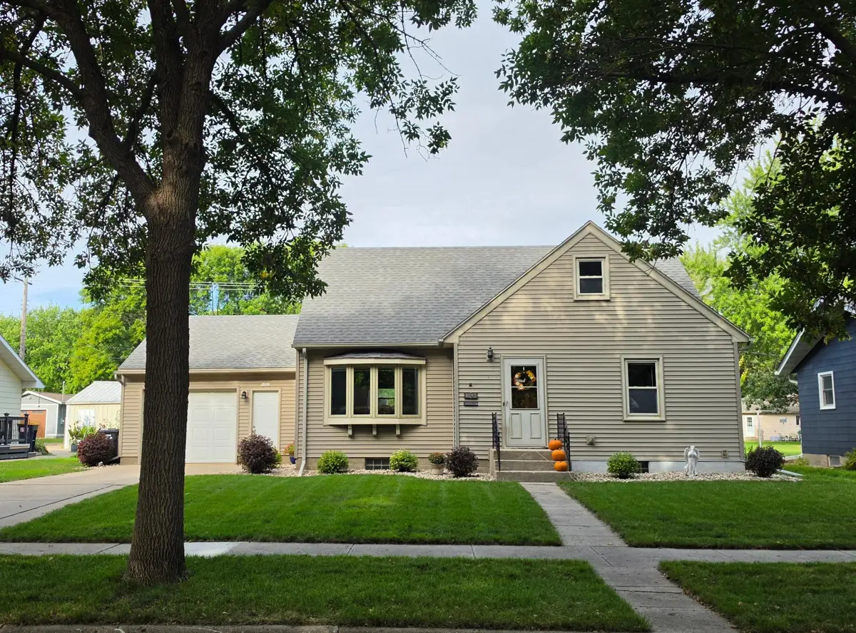 3042 Pine Avenue, Slayton, MN 56172 - #1