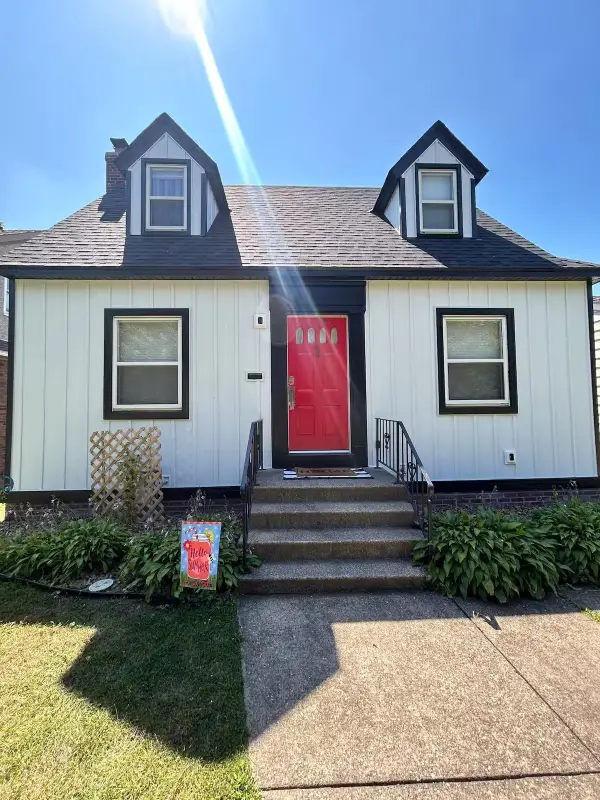 966 Eleanor Avenue, Saint Paul, MN 55102