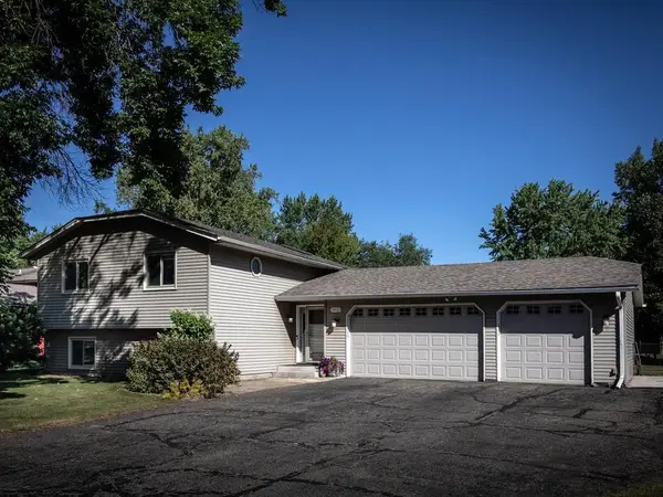 10015 Upper 205th Street W, Lakeville, MN 55044