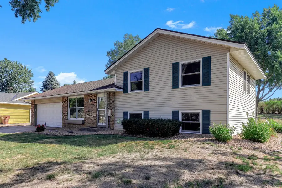 8419 Ivywood Avenue S, Cottage Grove, MN 55016 - #2