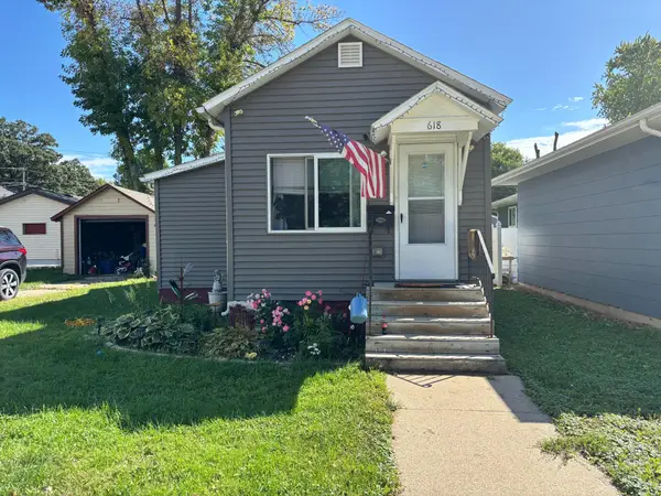 618 Freeborn Avenue, Albert Lea, MN 56007