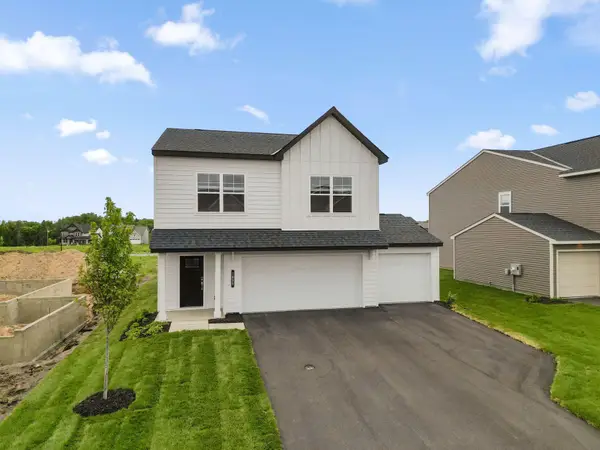 1055 Adamstown Drive, Rosemount, MN 55068