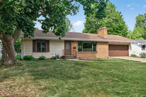 3947 Jersey Avenue N, Crystal, MN 55427