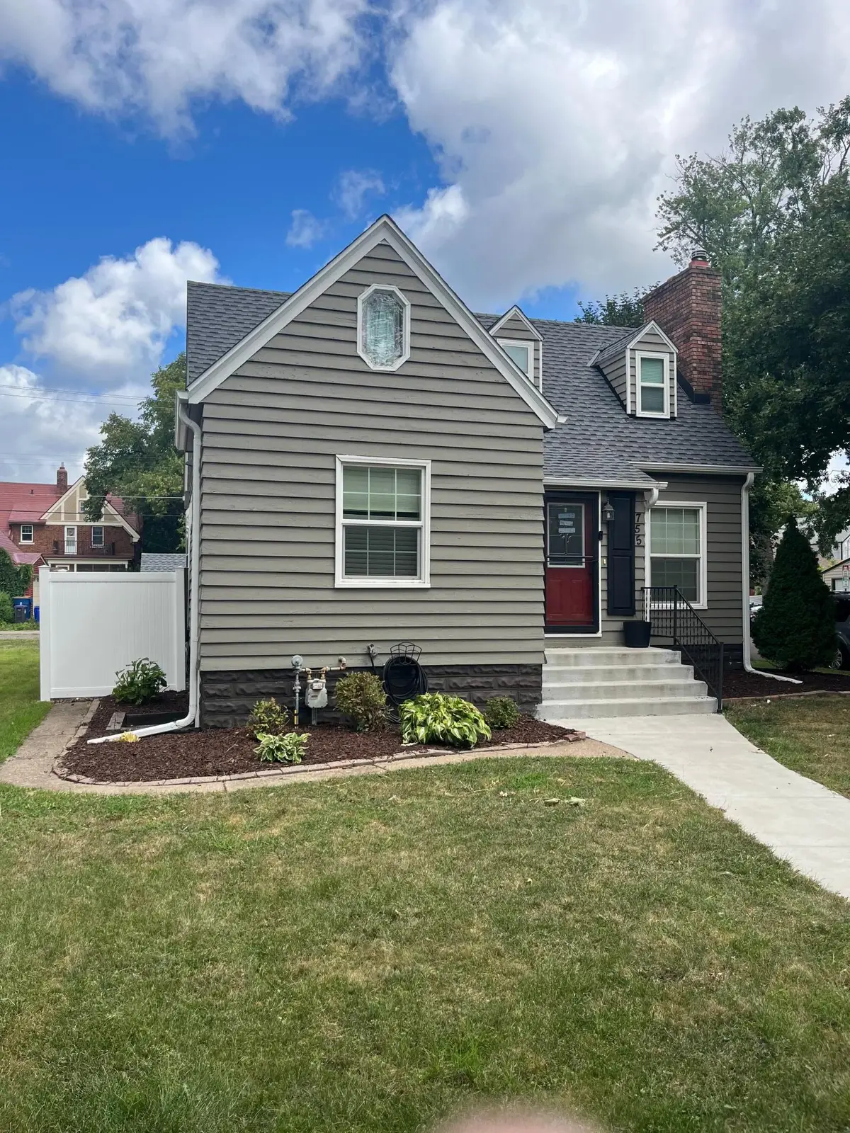 755 Cottage Avenue E, Saint Paul, MN 55106 - #1