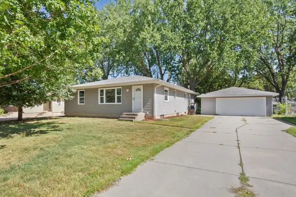 4242 Limestone Drive, Saint Paul, MN 55122