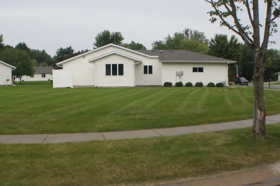 2110 Mcquillan Court Se, Rochester, MN 55904 - #3