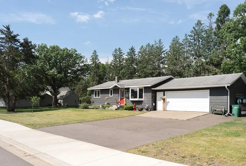 113 N Hawthorn Street, Royalton, MN 56373 - #2