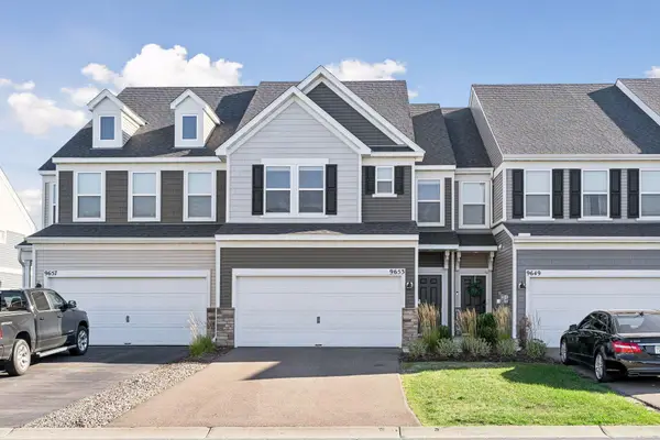 9653 4th Street Lane N, Lake Elmo, MN 55042
