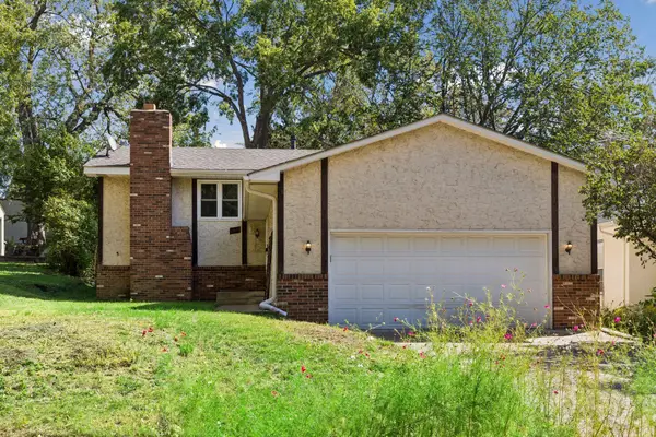 2215 Lincoln Street Ne, Minneapolis, MN 55418