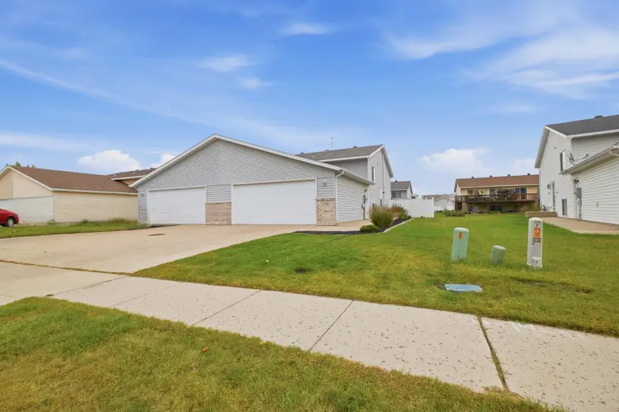4780 52nd Street S, Fargo, ND 58104 - #2