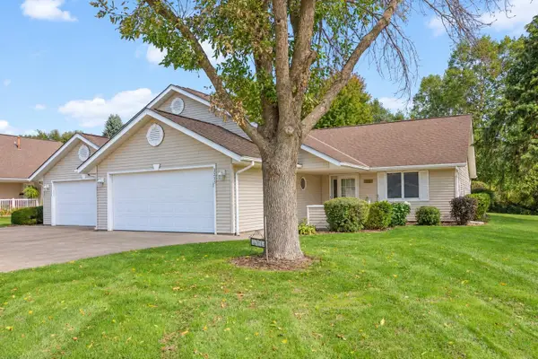 3253 Riverwood Drive, Hastings, MN 55033