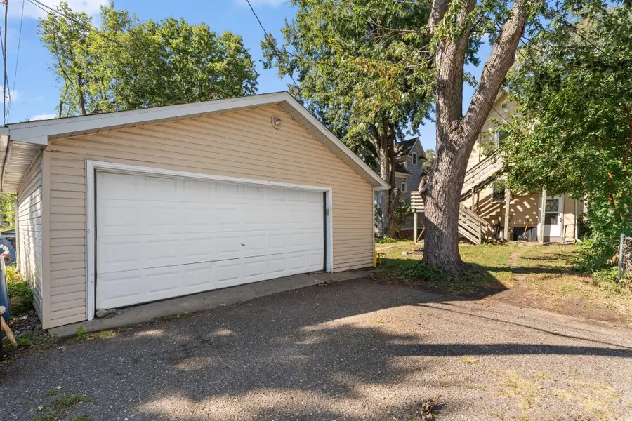 1076 25th Avenue Se, Minneapolis, MN 55414 - #2