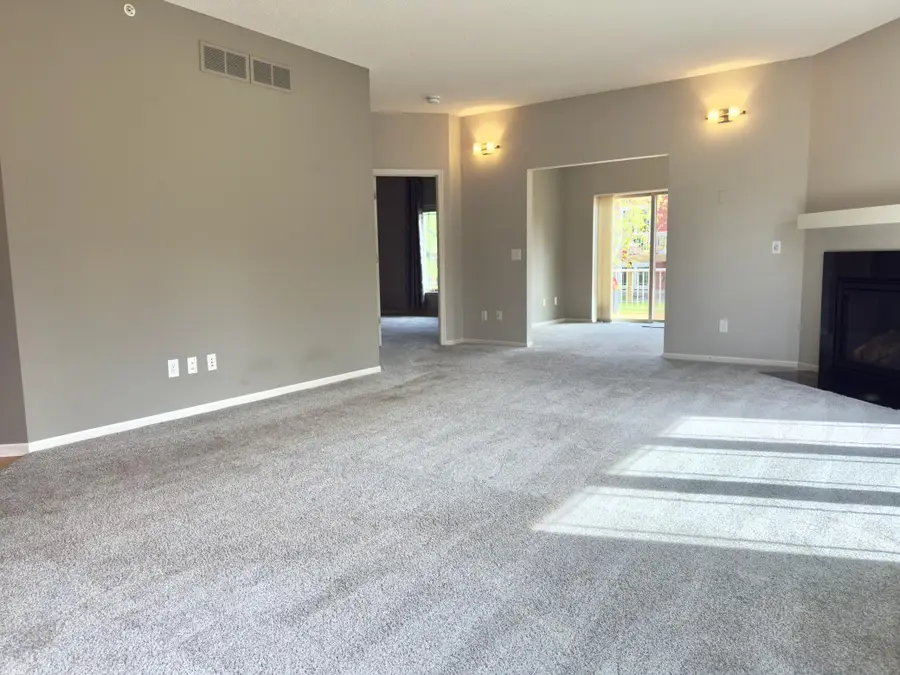 6737 99th Avenue N, Brooklyn Park, MN 55445 - #3