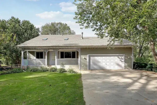 98 Australian Avenue, Little Canada, MN 55117