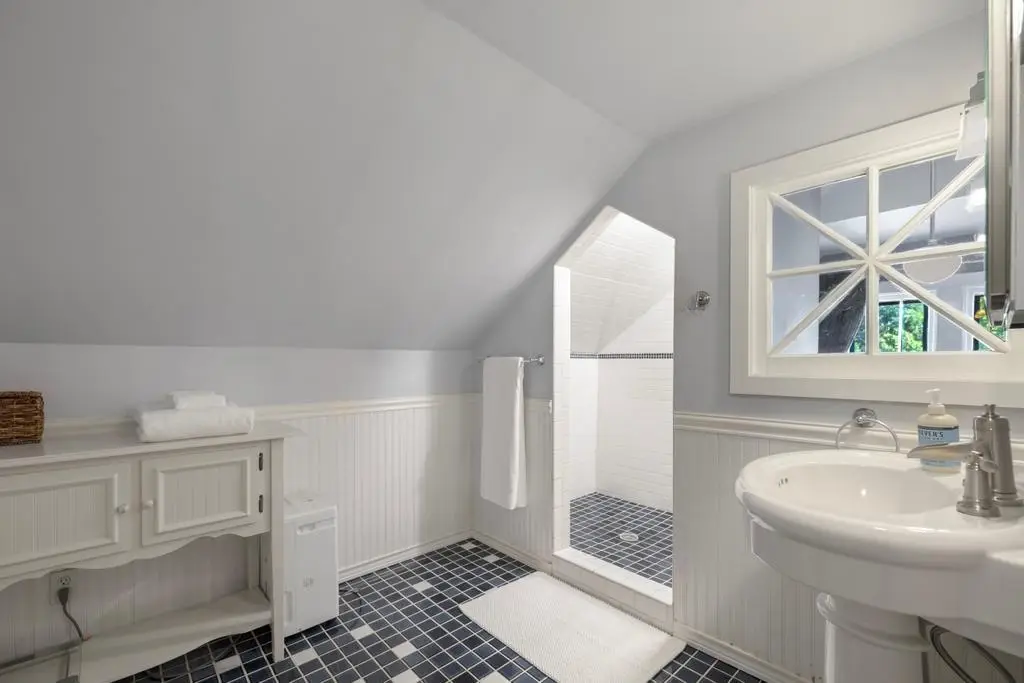 2707 Hayes Street Ne, Minneapolis, MN 55418 - #1
