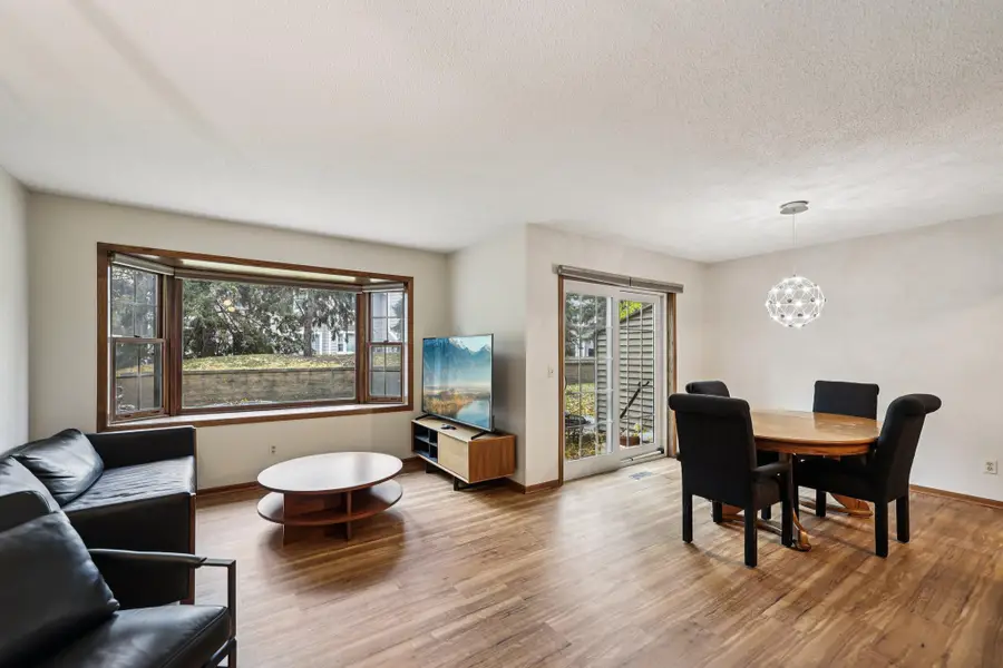 320 Karen Lane Ne, Minneapolis, MN 55421 - #2