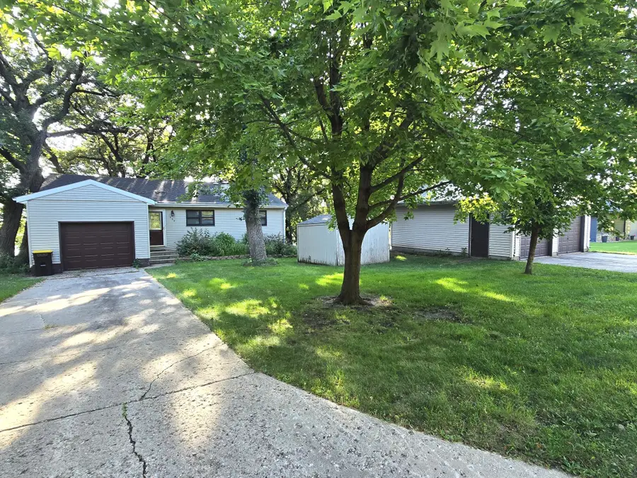 409 W Amber Lake Drive W, Fairmont, MN 56031 - #3