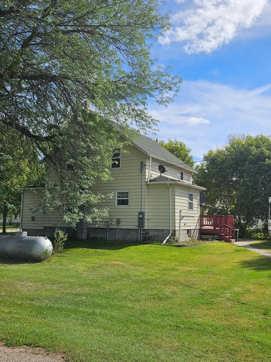 400 S 3rd Street, Fairmount, ND 58030 - #2