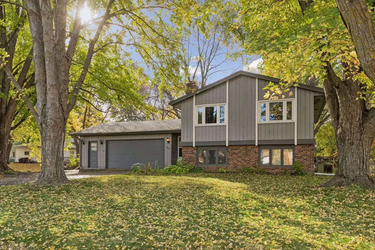 16551 Franklin Trail Se, Prior Lake, MN 55372 - #1