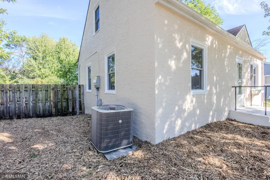6823 E River Road Ne, Fridley, MN 55432 - #3