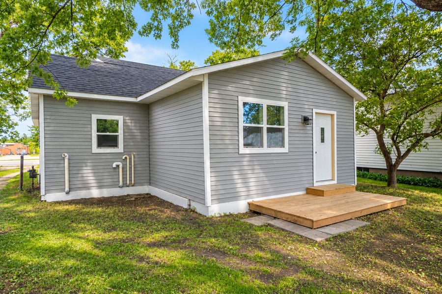 114 E Juniper Avenue, Frazee, MN 56544 - #2