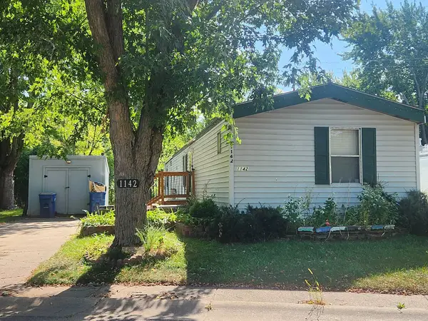 1142 101st Avenue Nw, Coon Rapids, MN 55433
