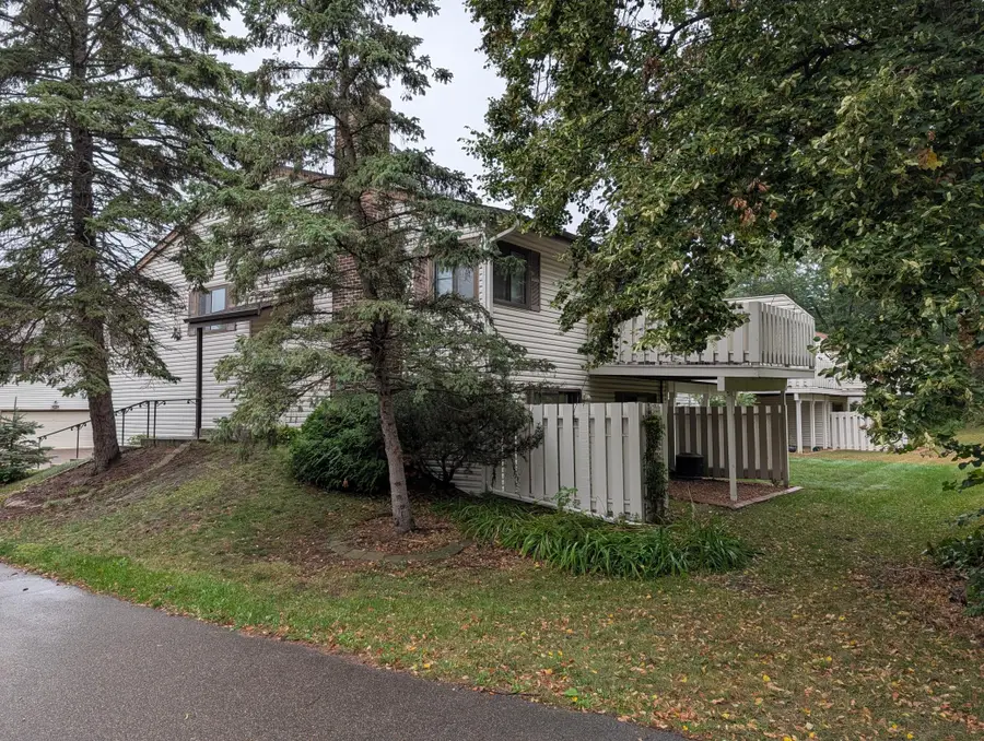 200 Wentworth Avenue W #D, Saint Paul, MN 55118 - #3