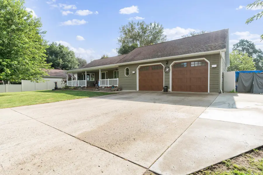 901 Geneva Drive, Alexandria, MN 56308 - #3