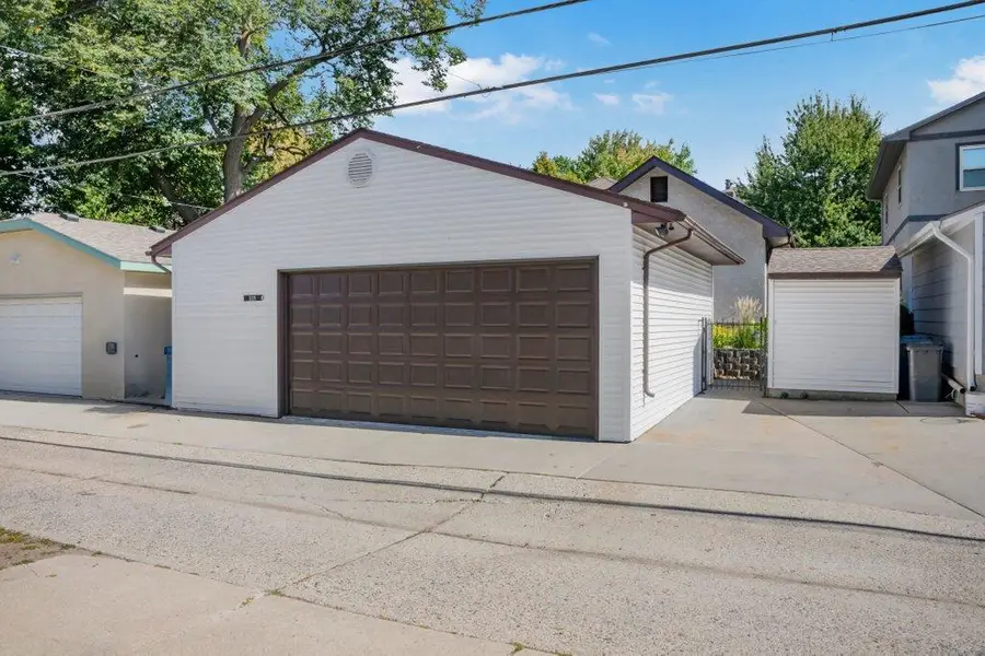 5128 Beard Avenue S, Minneapolis, MN 55410 - #3