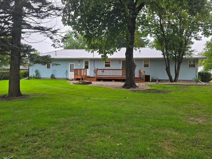 1112 6th Avenue Sw, Pipestone, MN 56164 - #3