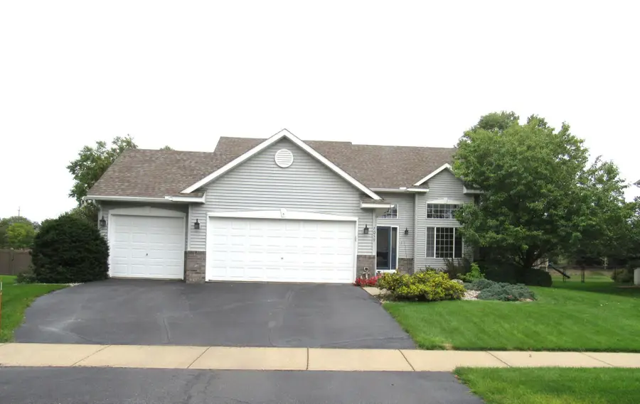 7059 Sussex Lane, Shakopee, MN 55379 - #2