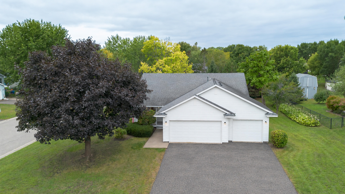 901 5th Avenue Nw, Buffalo, MN 55313 - #1