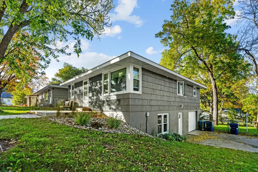 511 7th Avenue E, Shakopee, MN 55379 - #2