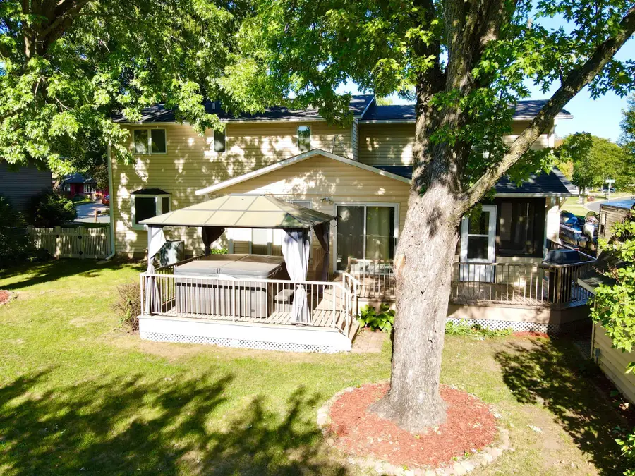 1350 Hillside Street, Hastings, MN 55033 - #3
