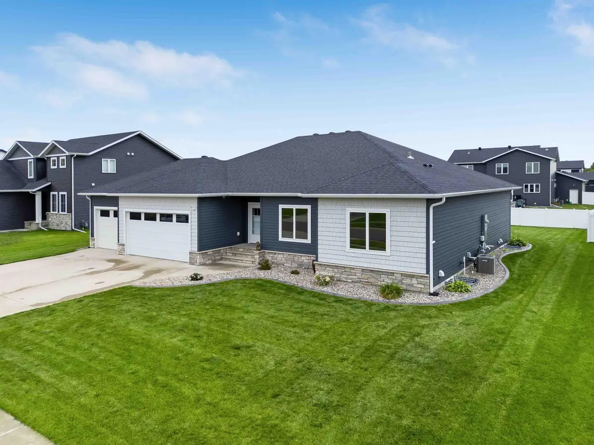 6669 55th Avenue S, Fargo, ND 58104 - #1