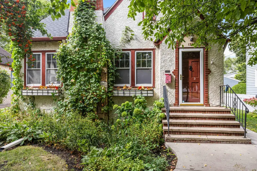 1322 3rd Street N, Fargo, ND 58102 - #2