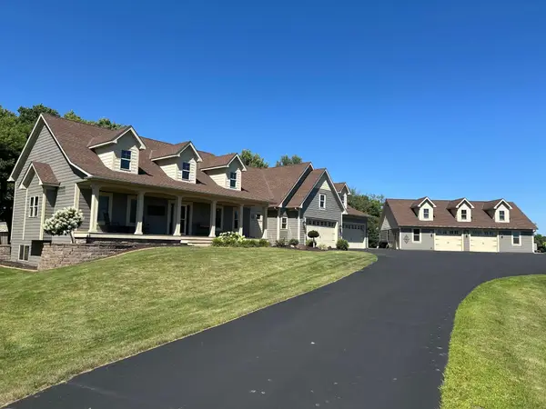 10560 31st Place Ne, Saint Michael, MN 55376