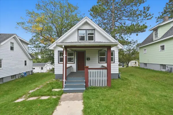 506 Sparkman Avenue, Duluth, MN 55803