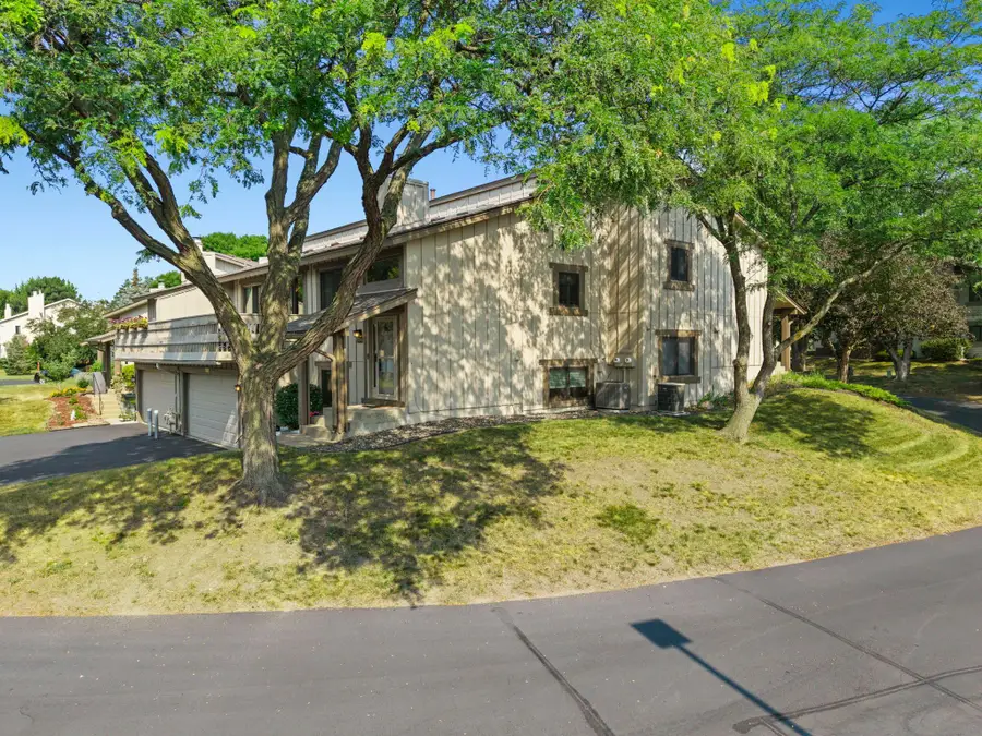 7232 Woodstock Curve, Bloomington, MN 55438 - #3